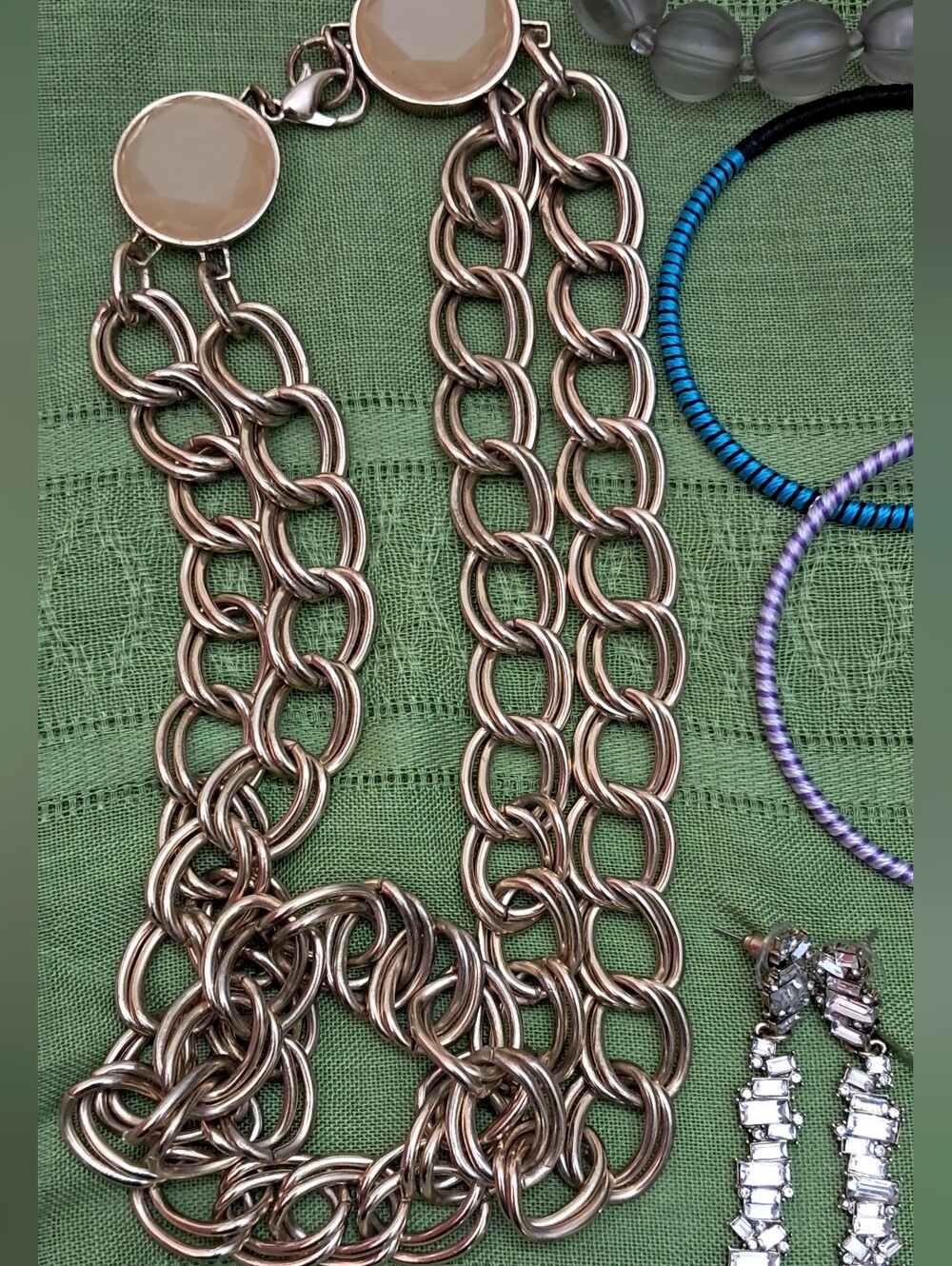 15 Piece Bundle of Jewelry! - Picture 2 of 14